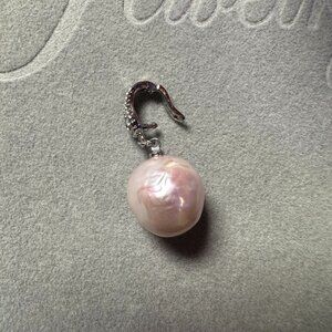 Natural Baroque Pearl in 925 Stering Silver
